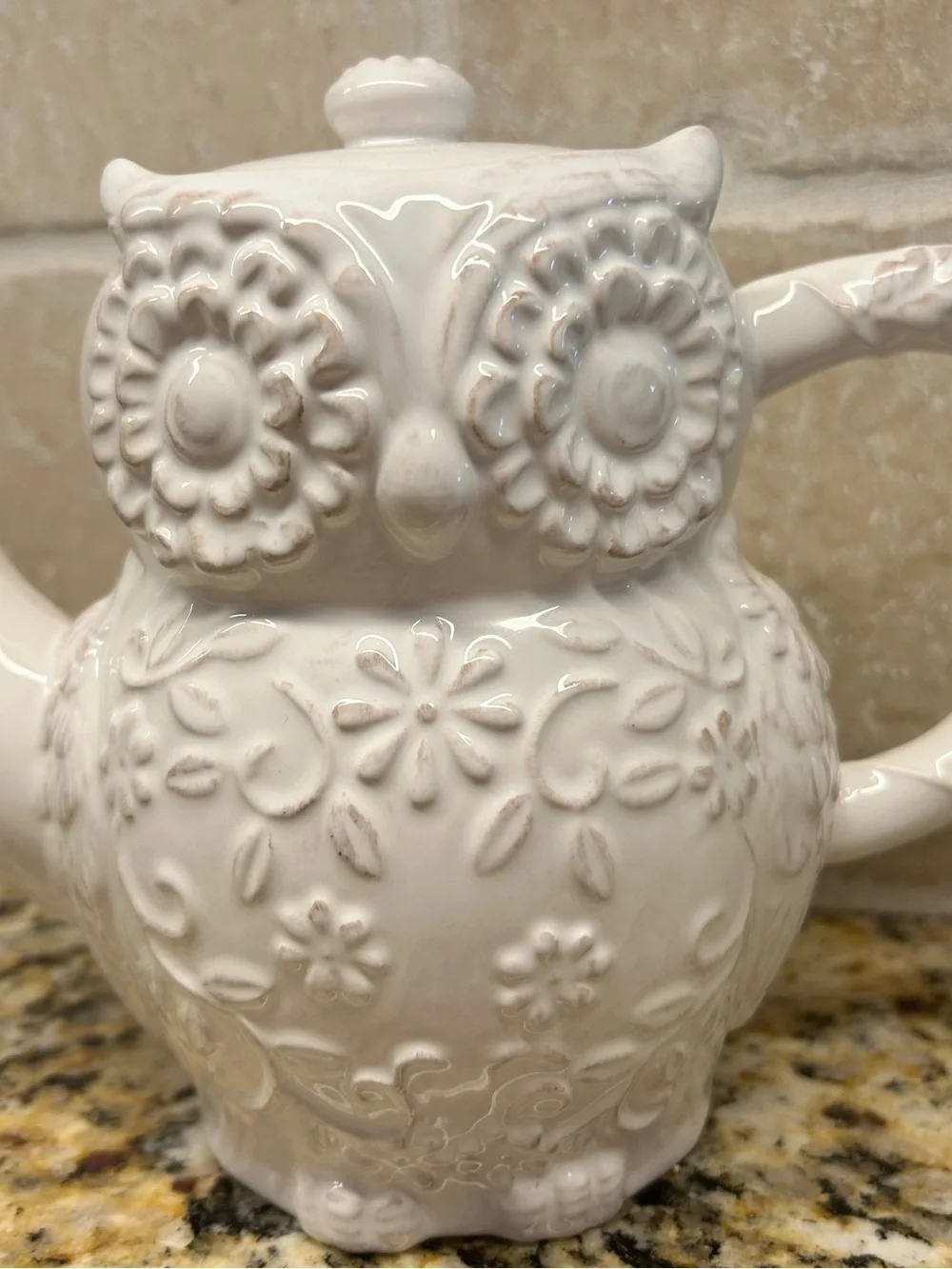 White Owl Ceramic Teapot - Decorative Home Art